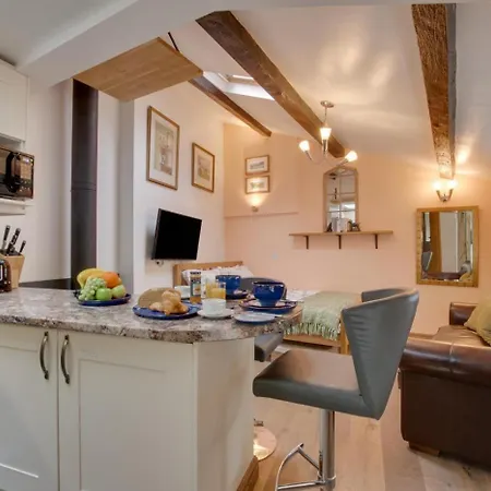 Feriehus 1 Bed In Clappersgate Oc-gl083 *